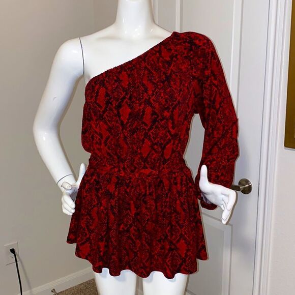 ❤️NEW MICHAEL Michael Kors Red Python Print Top - Picture 2 of 5